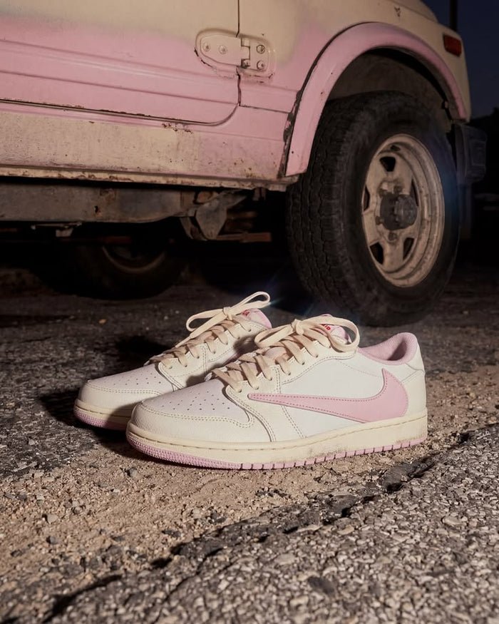 Air Jordan 1 Low Travis Scott Shy Pink - Outsole