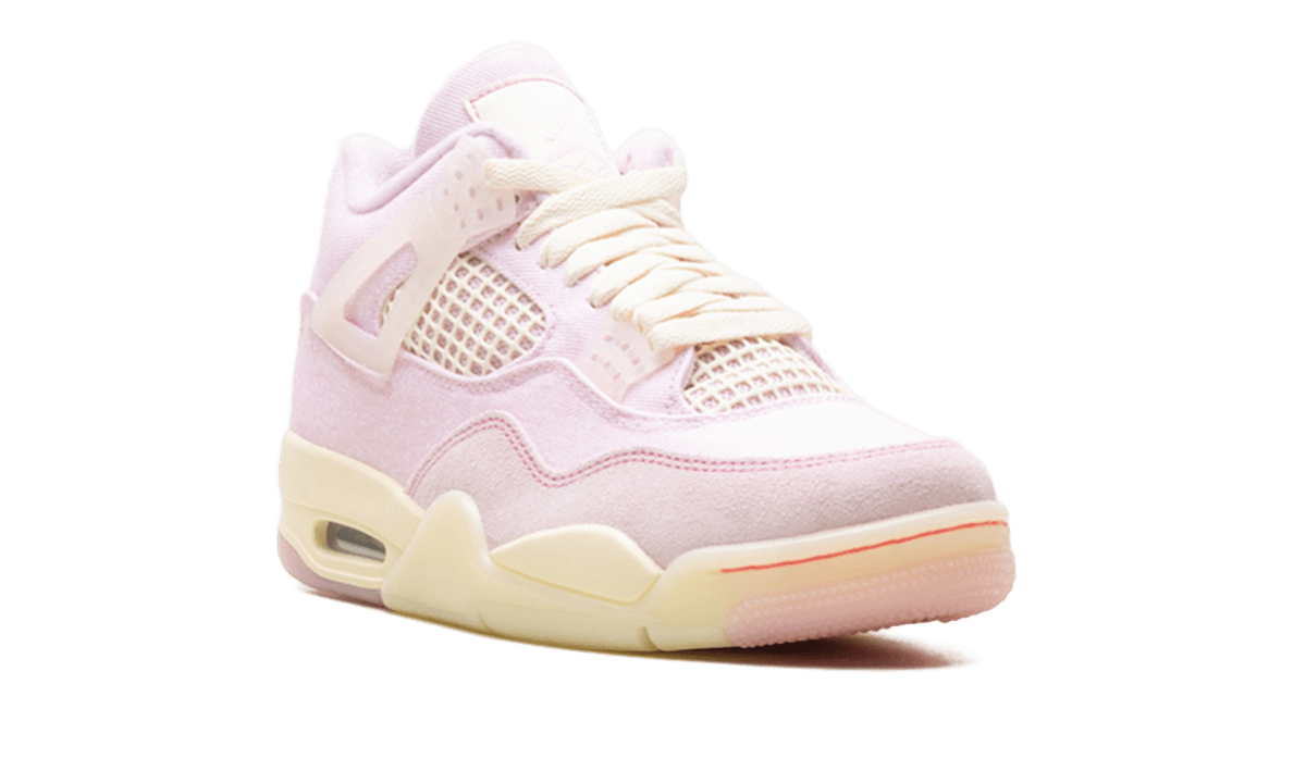 Air Jordan 4 Retro Iced Carmine - Outsole