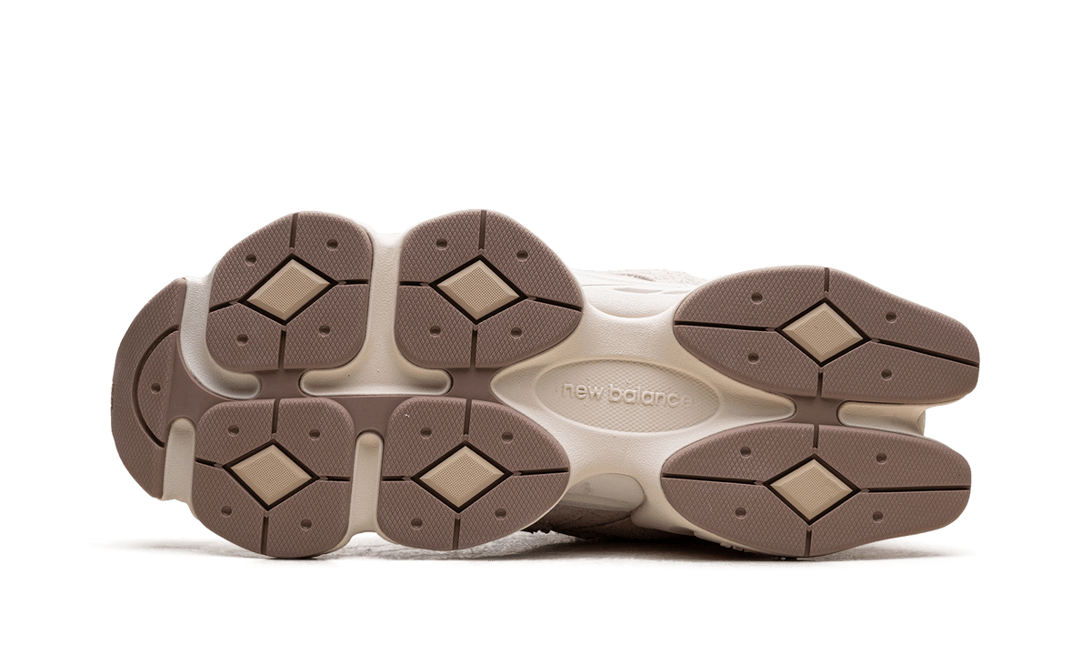 New Balance 9060 Bisque Sea Salt - Outsole