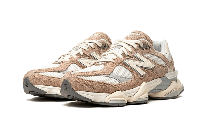 New Balance 9060 Driftwood Stone Pink Sea Salt - Outsole