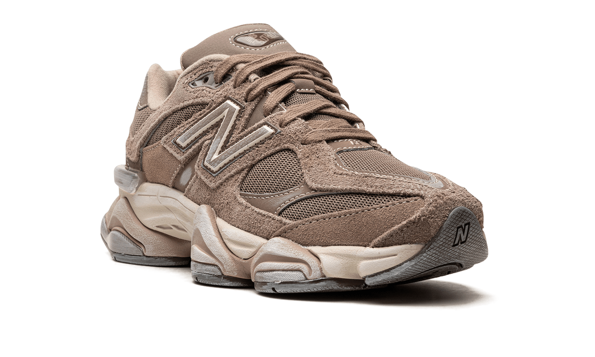 New Balance 9060 Mushroom Timberwolf - Outsole