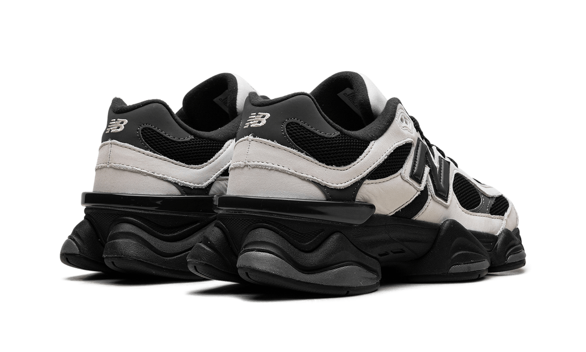 New Balance 9060 Off White Black - Outsole