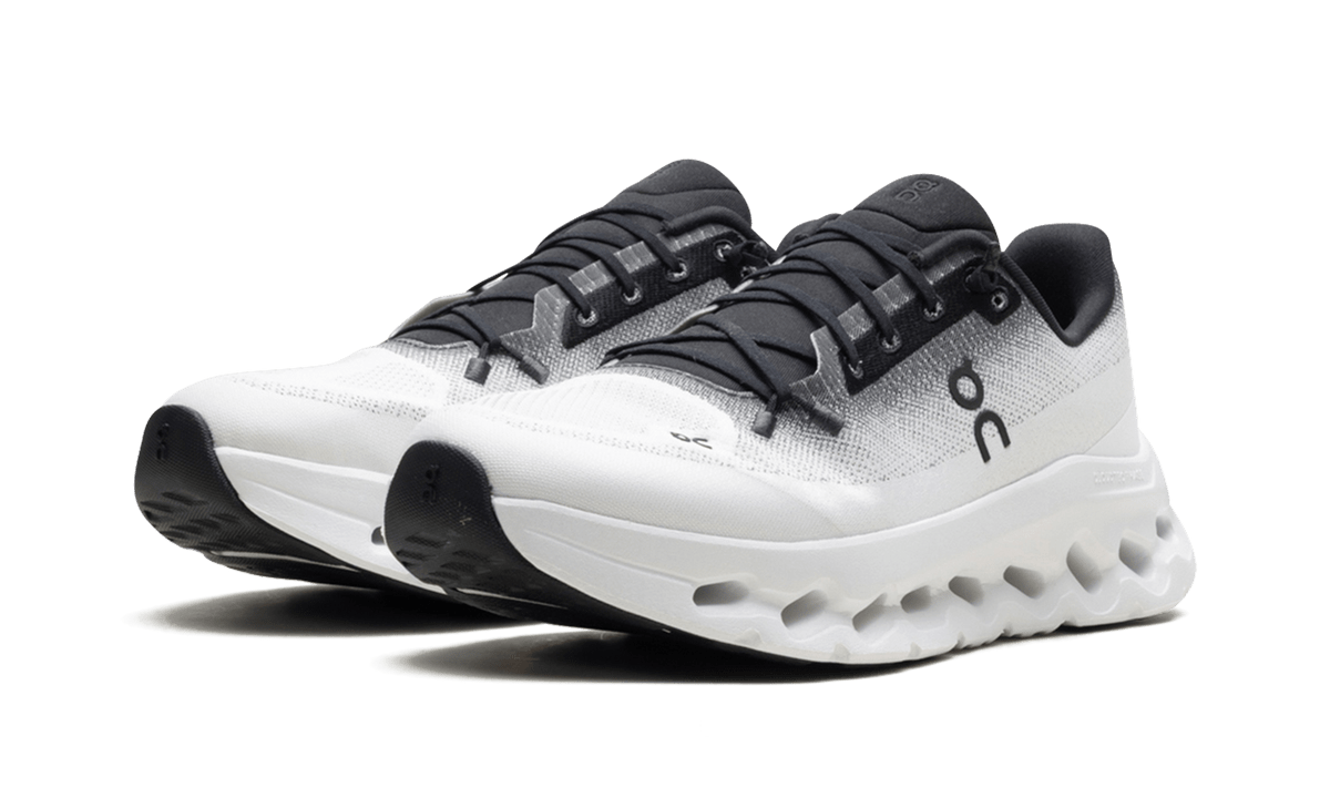 On Running Cloudtilt Black Ivory - Outsole