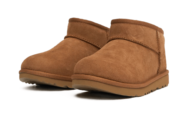 UGG CLASSIC ULTRA MINI CHESTNUT - Outsole