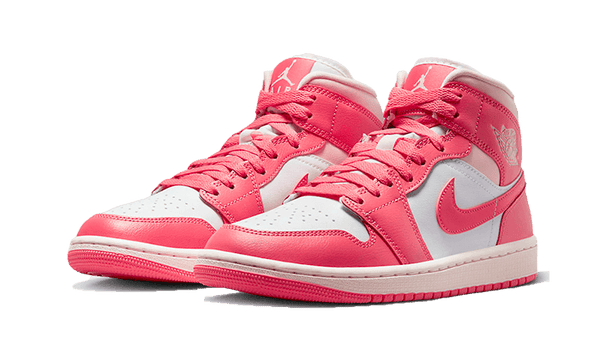 AIR JORDAN 1 MID STRAWBERRIES AND CREAM