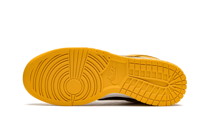 NIKE DUNK LOW GOLDENROD
