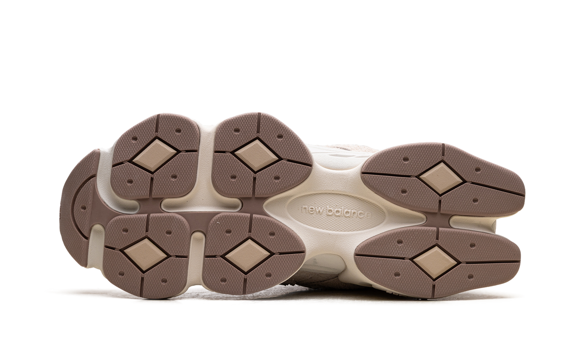 New Balance 9060 Bisque Sea Salt