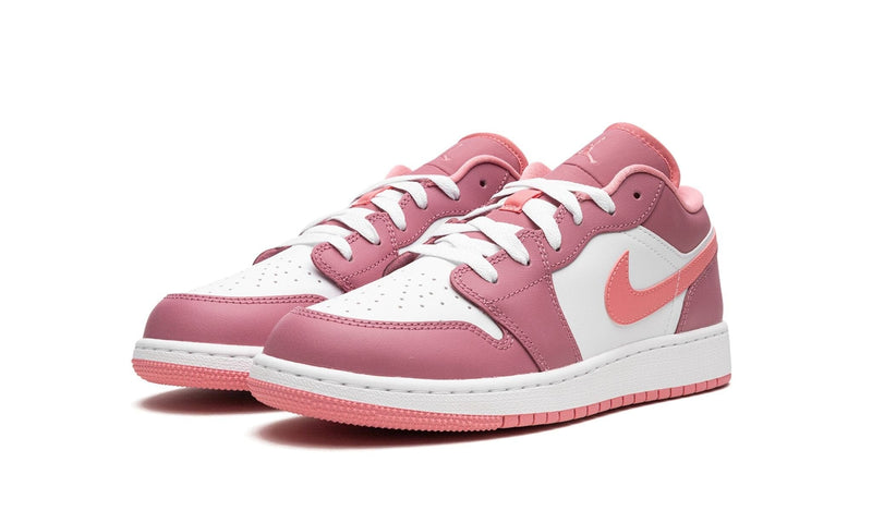 Air Jordan 1 Low Desert Berry 