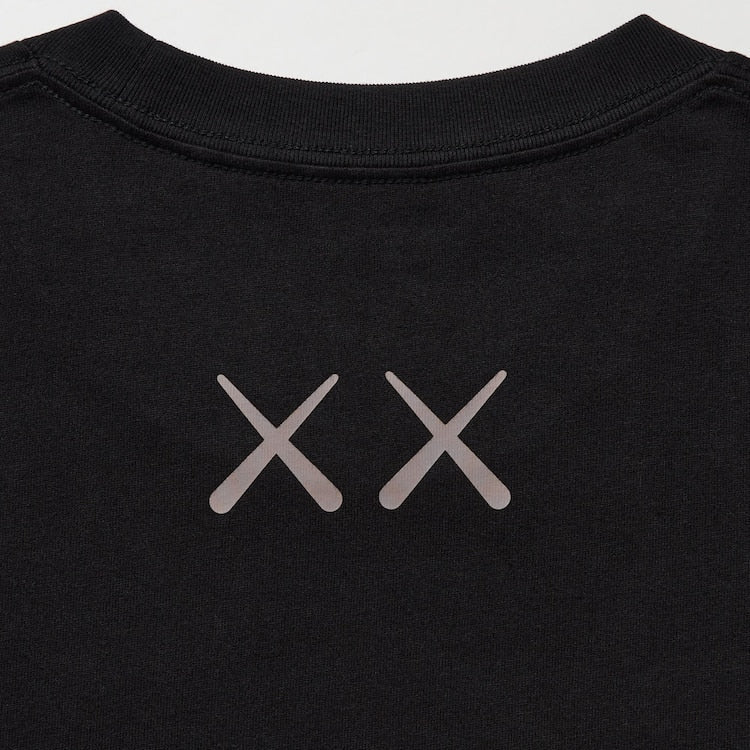 KAWS x Uniqlo T-Shirt Black - Outsole