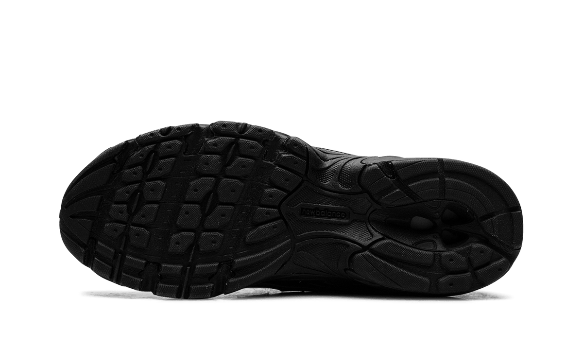 New Balance 740v2 Black Grey Silver - Outsole