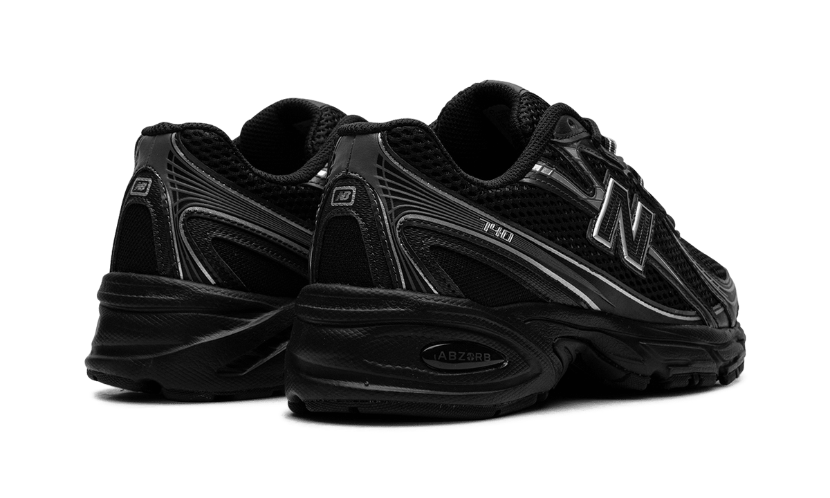 New Balance 740v2 Black Grey Silver - Outsole