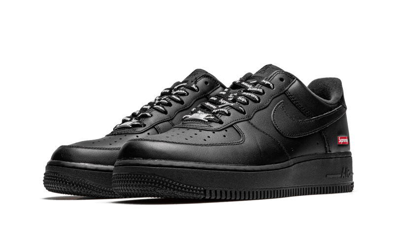 NIKE AIR FORCE 1 SUPREME BLACK - Outsole