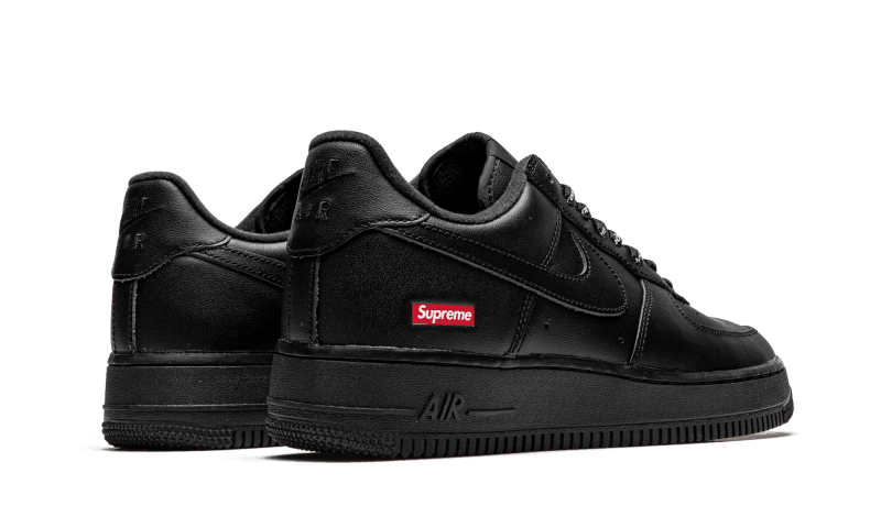 NIKE AIR FORCE 1 SUPREME BLACK - Outsole