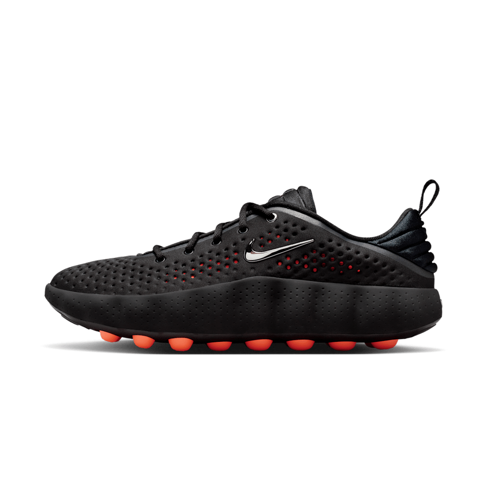 Nike Mind 002 Black Hyper Crimson - Outsole