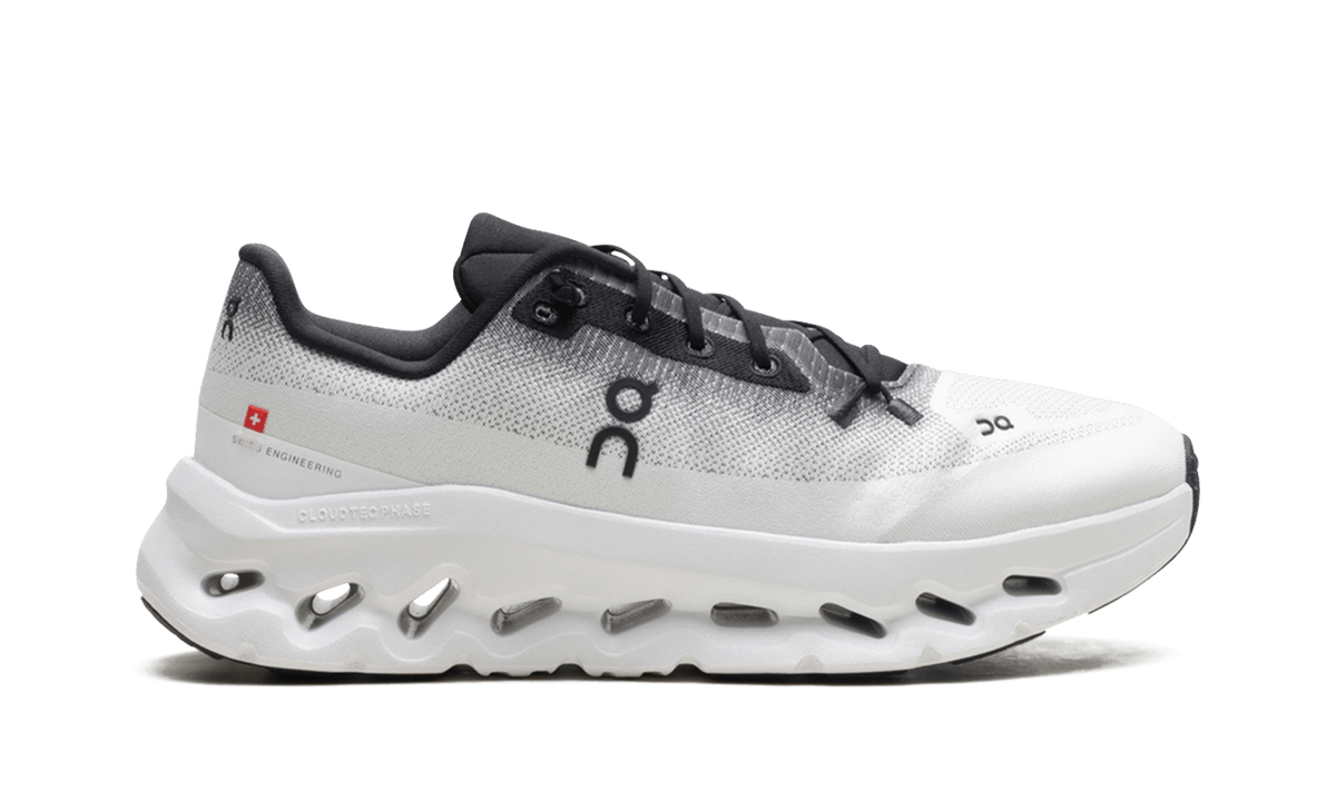 On Running Cloudtilt Black Ivory - Outsole