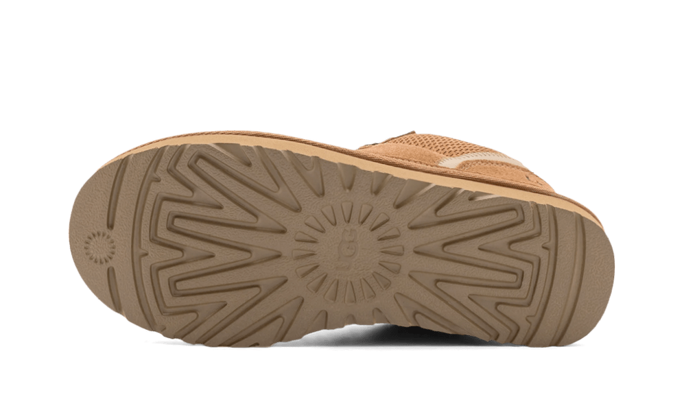UGG LOWMEL CHESTNUT - Outsole