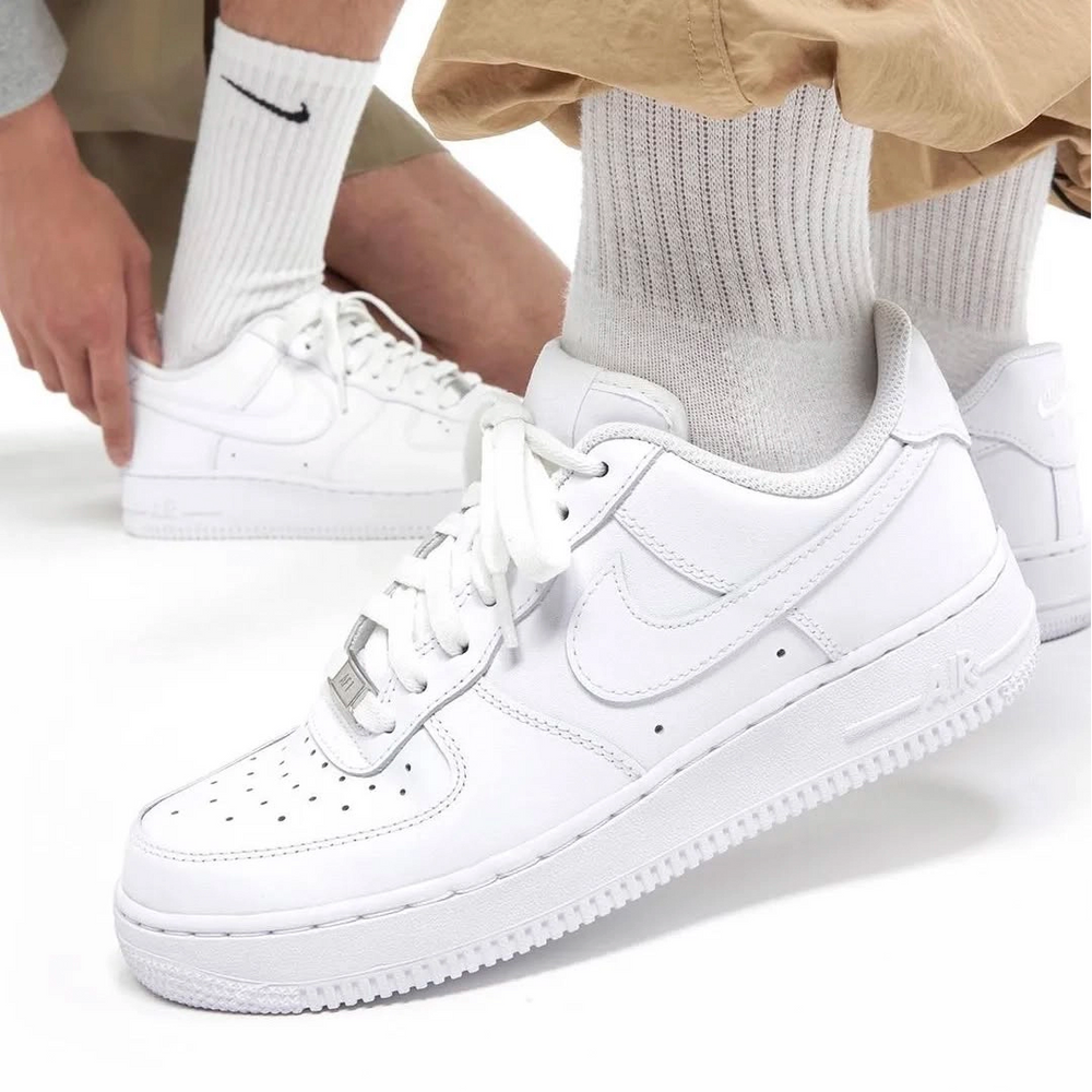 NIKE AIR FORCE 1 LOW '07 TRIPLE WHITE