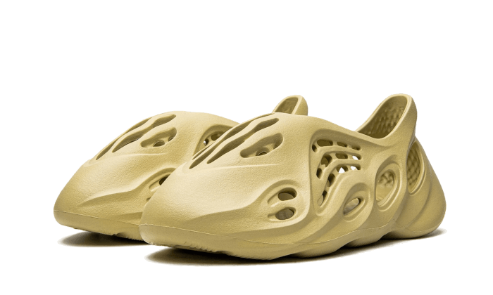 Adidas Yeezy Foam Runner Sulfur 