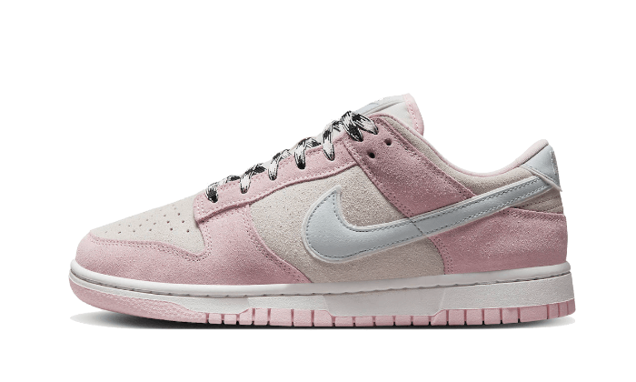 Nike Dunk Low LX Pink Foam - Outsole Nike Dunk Low LX Pink Foam - Outsole